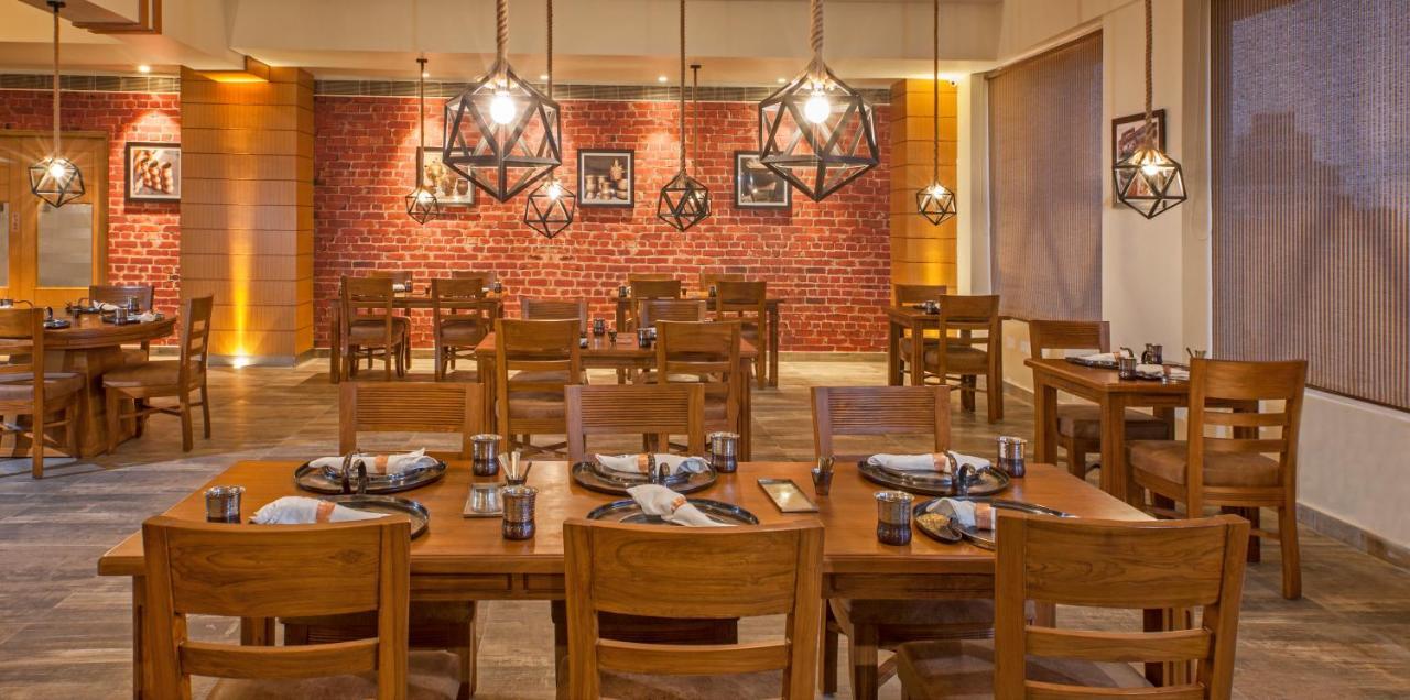 Hotel Lemon Tree Premier, Patna Zewnętrze zdjęcie